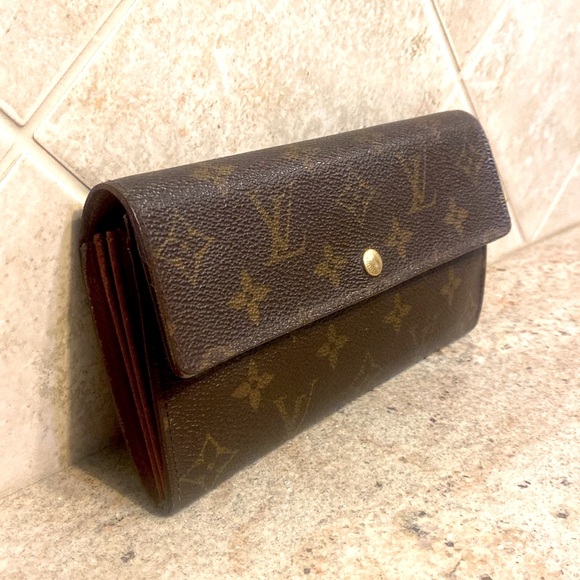 Authentic Vintage LV Sarah Monogram Long Wallet - Picture 1 of 16